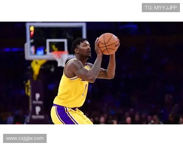 全场史密斯13投6中三分10中4砍16分成比赛关键火力点表现